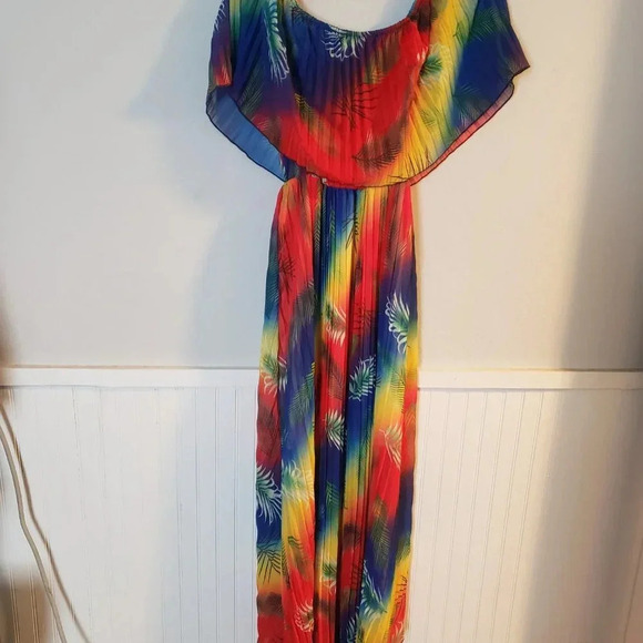 Tropical Off Shoulder Print Dress - Picture 3 of 9